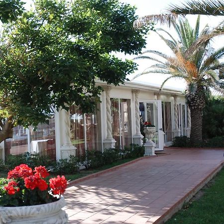 Th Cinisi - Florio Park Hotel Exterior foto