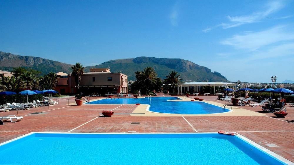 Th Cinisi - Florio Park Hotel Exterior foto