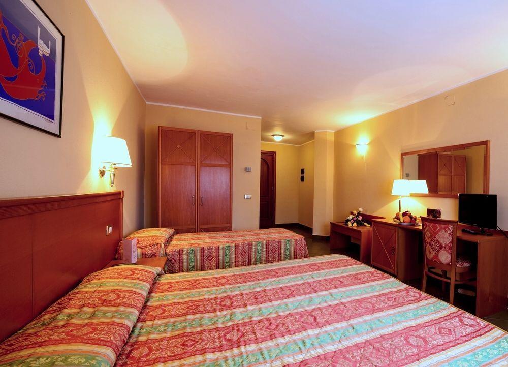 Th Cinisi - Florio Park Hotel Exterior foto