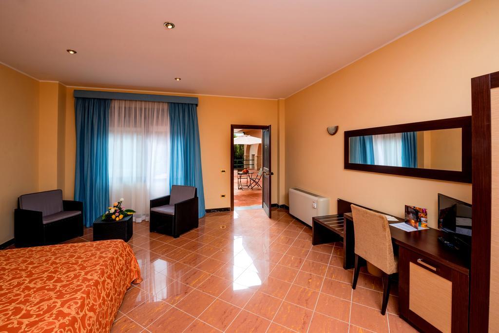 Th Cinisi - Florio Park Hotel Exterior foto