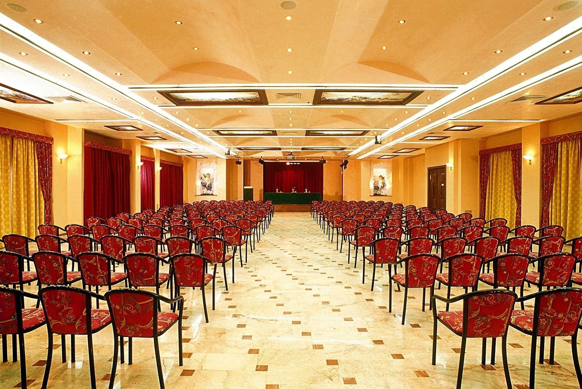 Th Cinisi - Florio Park Hotel Einrichtungen foto