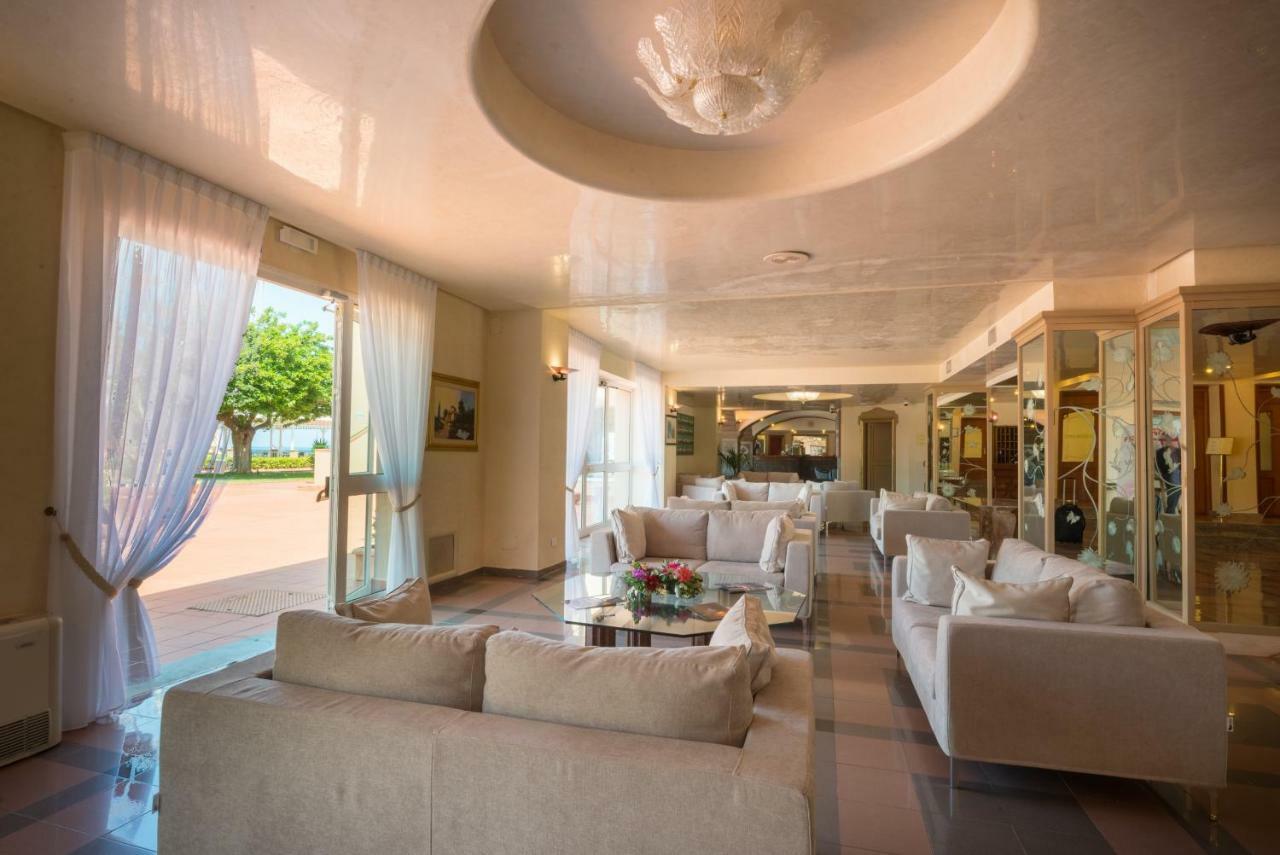 Th Cinisi - Florio Park Hotel Exterior foto